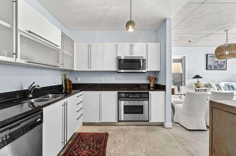 VILLA LOFTS CONDOMINIUM - Residential