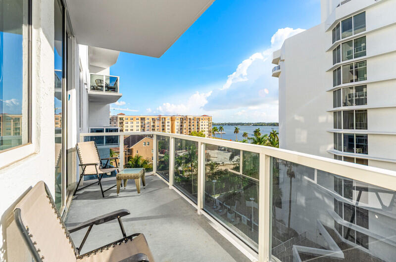 VILLA LOFTS CONDOMINIUM - Residential