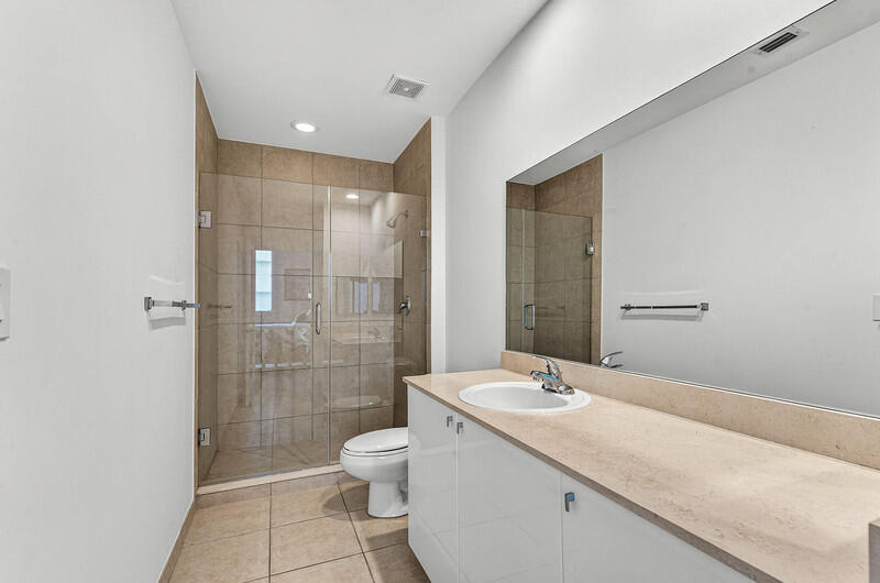 VILLA LOFTS CONDOMINIUM - Residential