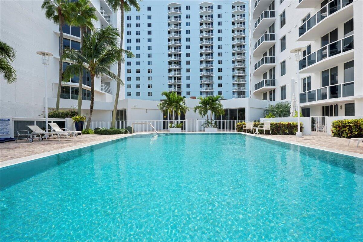 VILLA LOFTS CONDOMINIUM - Residential