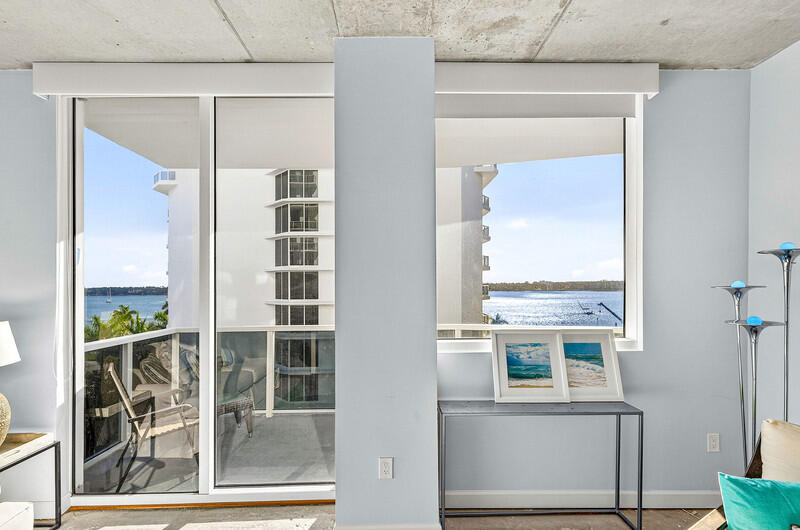 VILLA LOFTS CONDOMINIUM - Residential