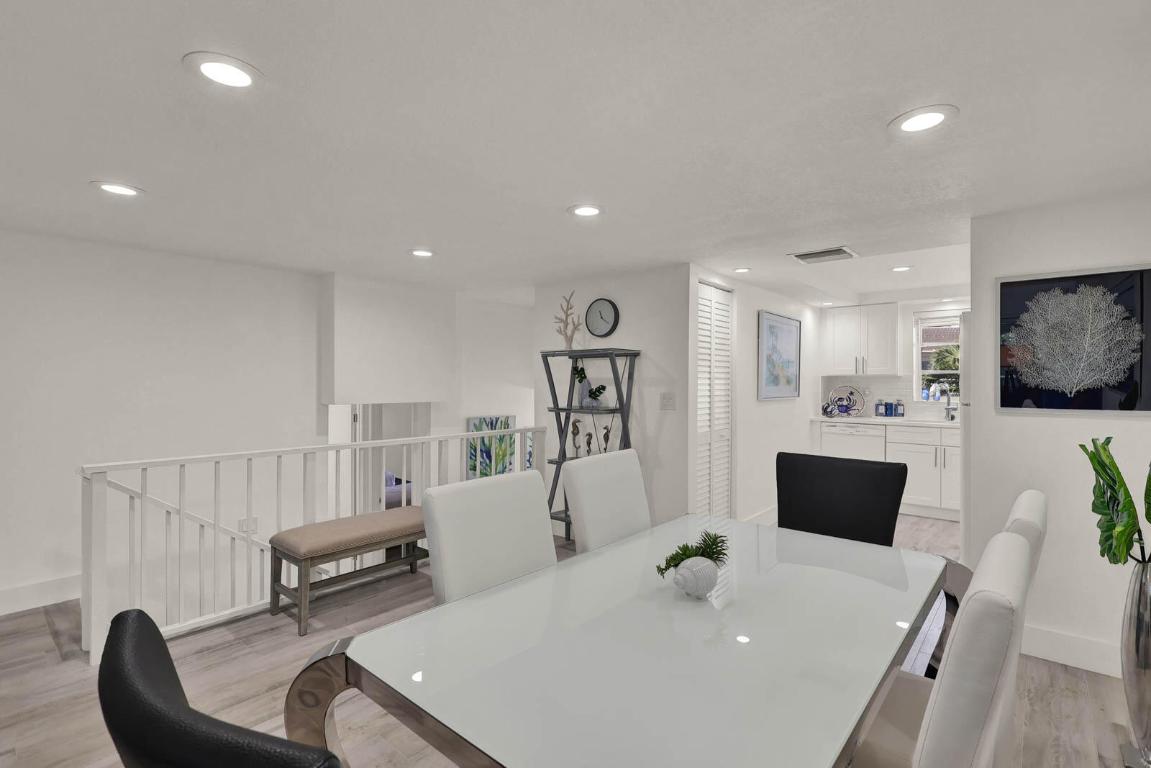 VILLA DEL SOL CONDOMINIUM - Residential