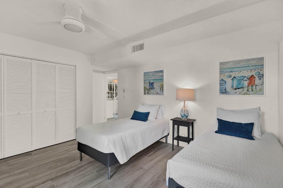 VILLA DEL SOL CONDOMINIUM - Residential