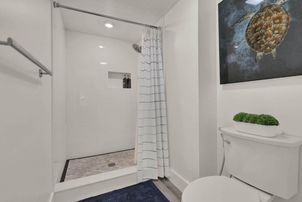 VILLA DEL SOL CONDOMINIUM - Residential