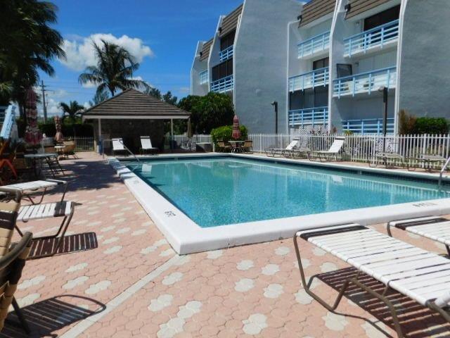 VILLA DEL SOL CONDOMINIUM - Residential