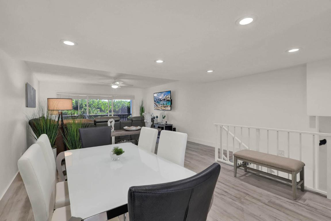 VILLA DEL SOL CONDOMINIUM - Residential