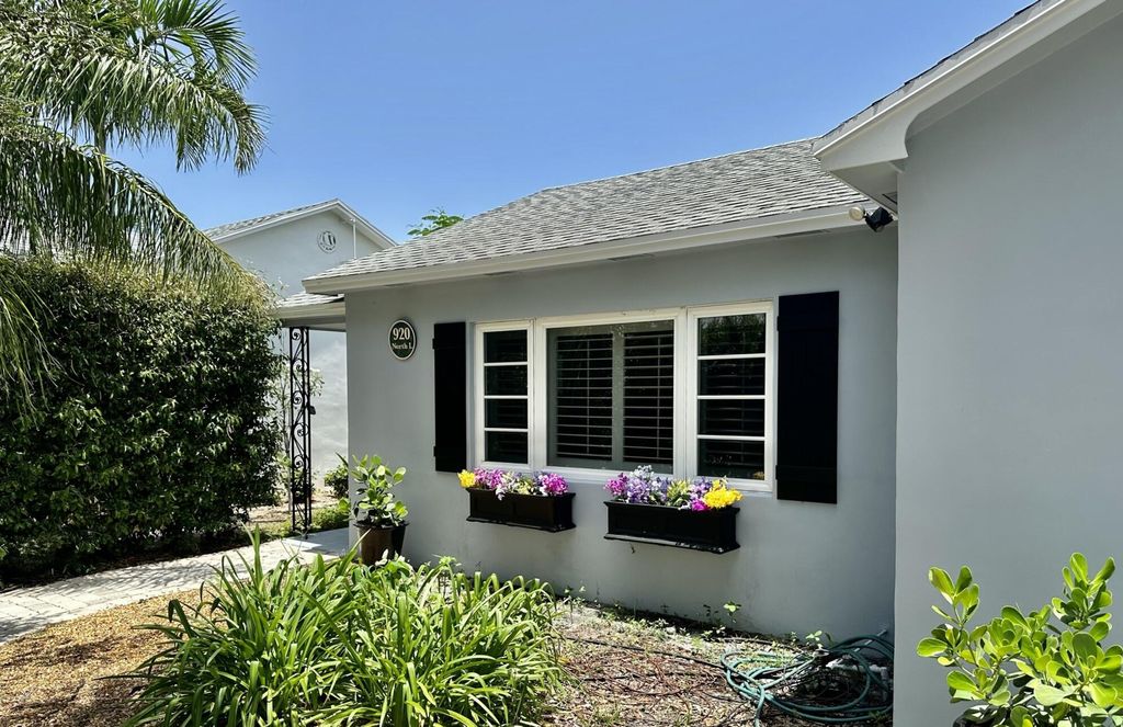 Photo of 920 N L Street #1, Lake Worth Beach, FL 33460 (MLS # R11065268)