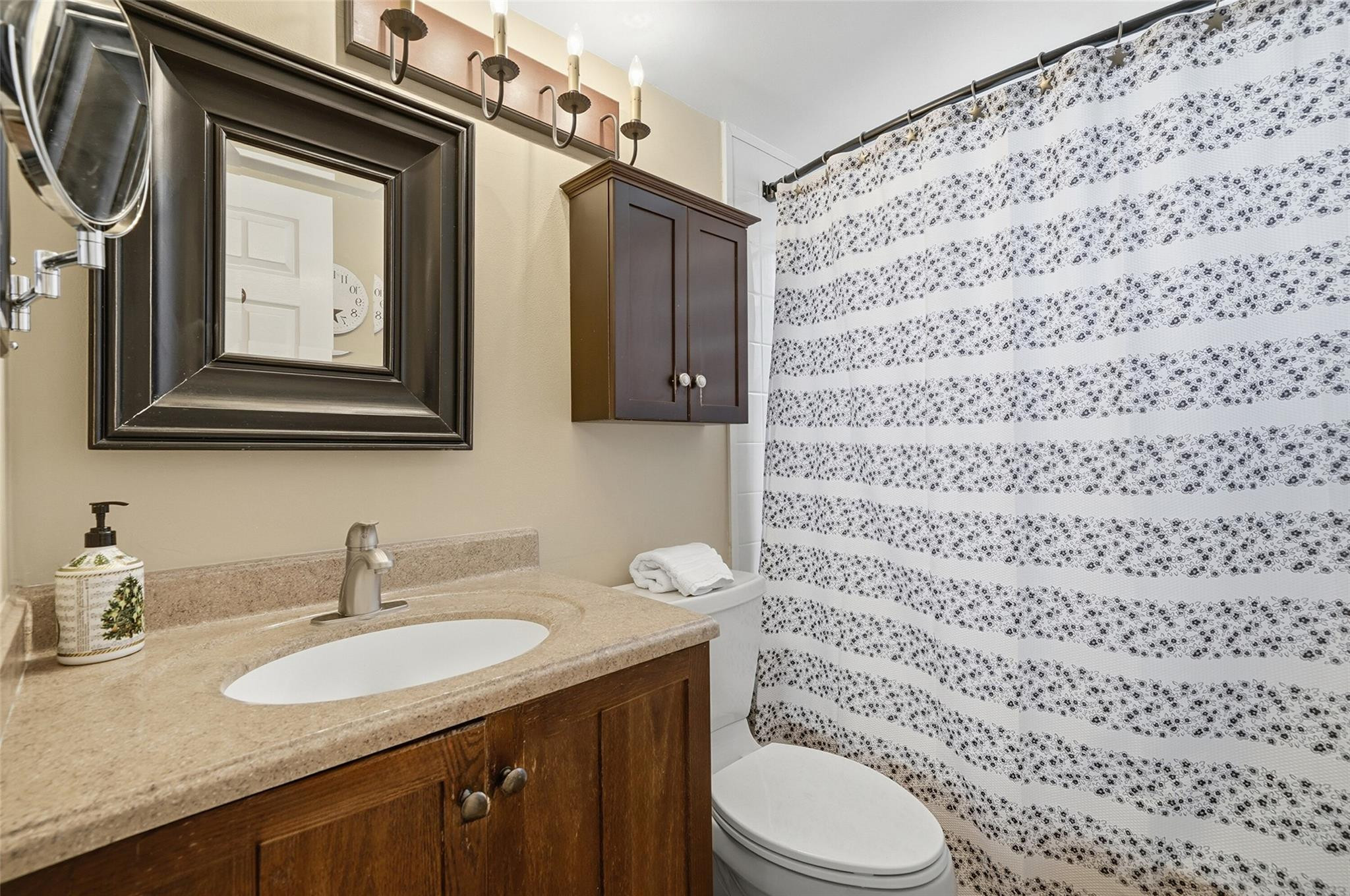 Fairfax/Kings Point - Residential