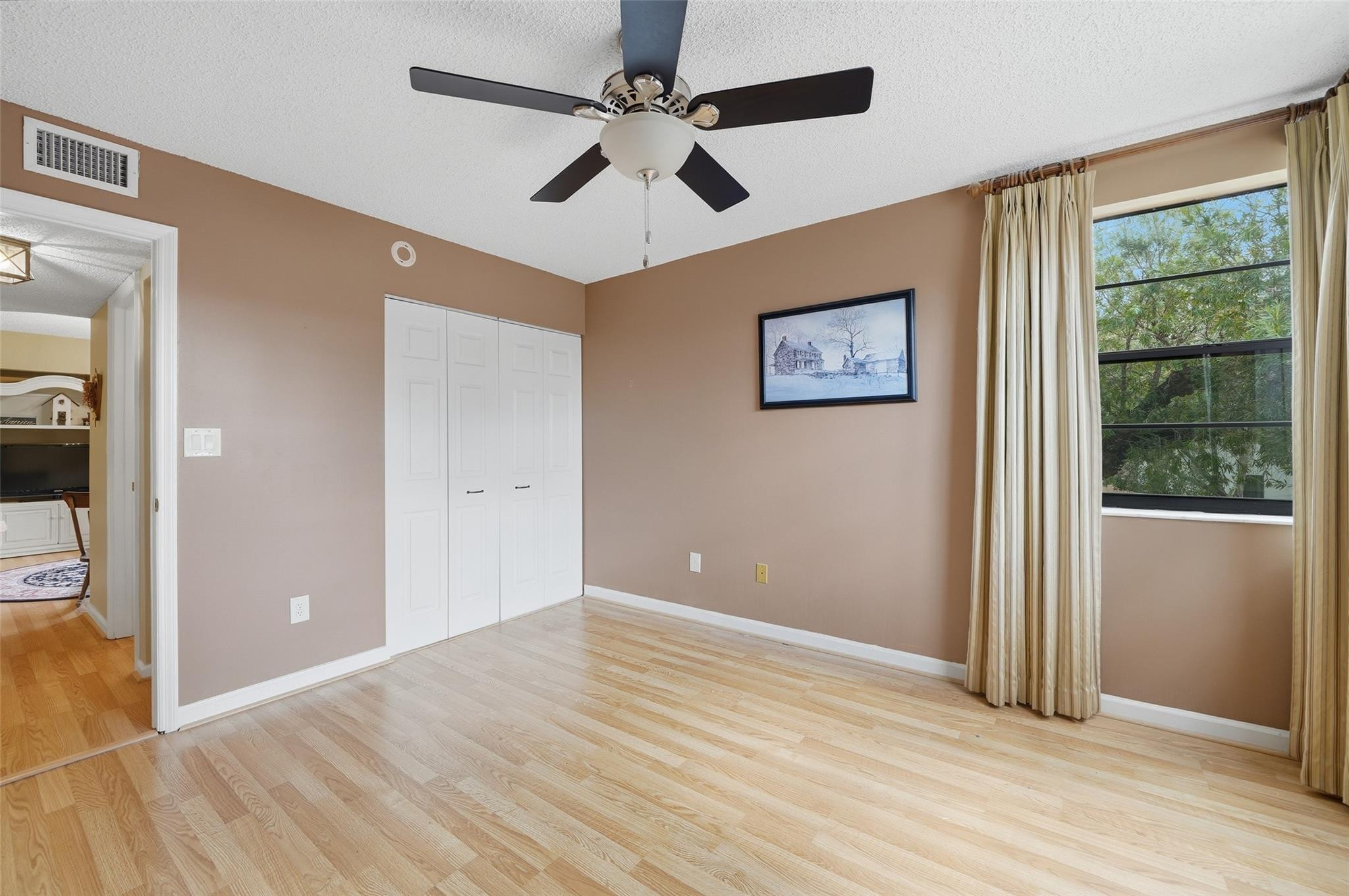 Fairfax/Kings Point - Residential