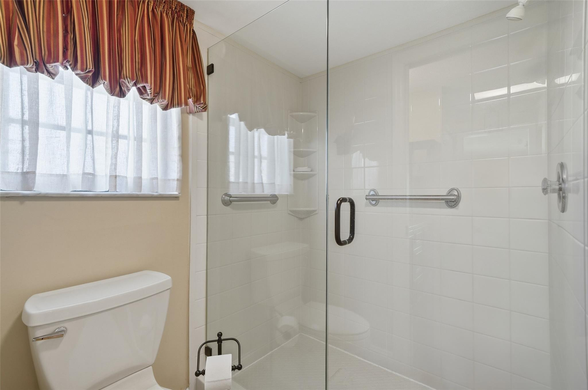 Fairfax/Kings Point - Residential