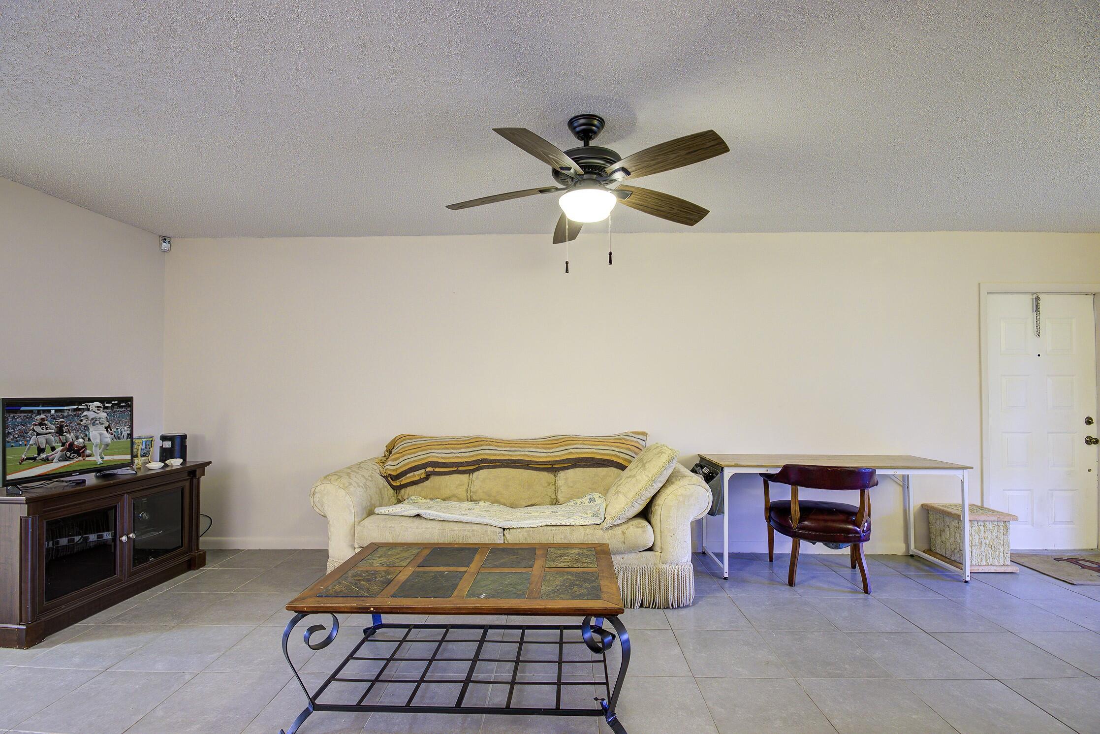 HIGH POINT OF DELRAY WEST CONDO SEC 1&2 - Residential