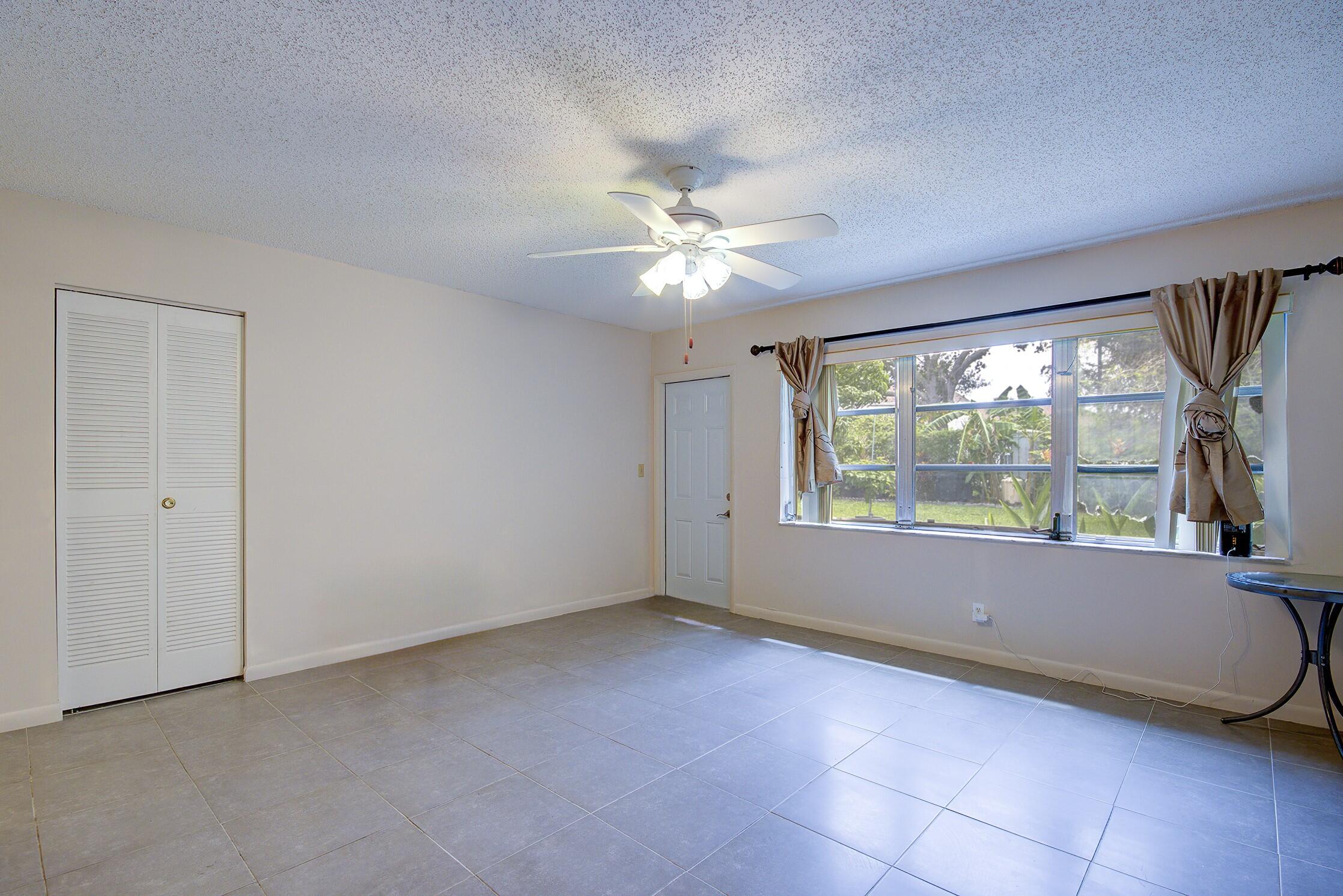 HIGH POINT OF DELRAY WEST CONDO SEC 1&2 - Residential