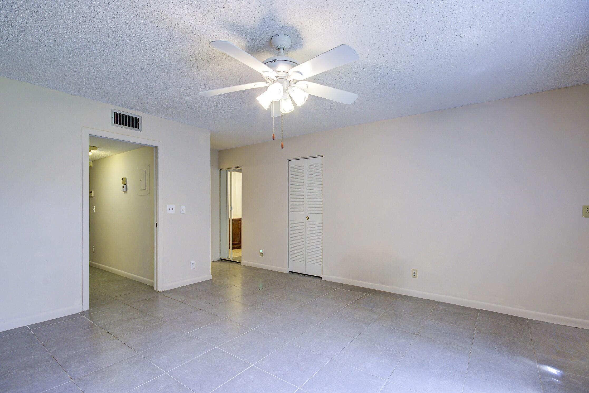 HIGH POINT OF DELRAY WEST CONDO SEC 1&2 - Residential