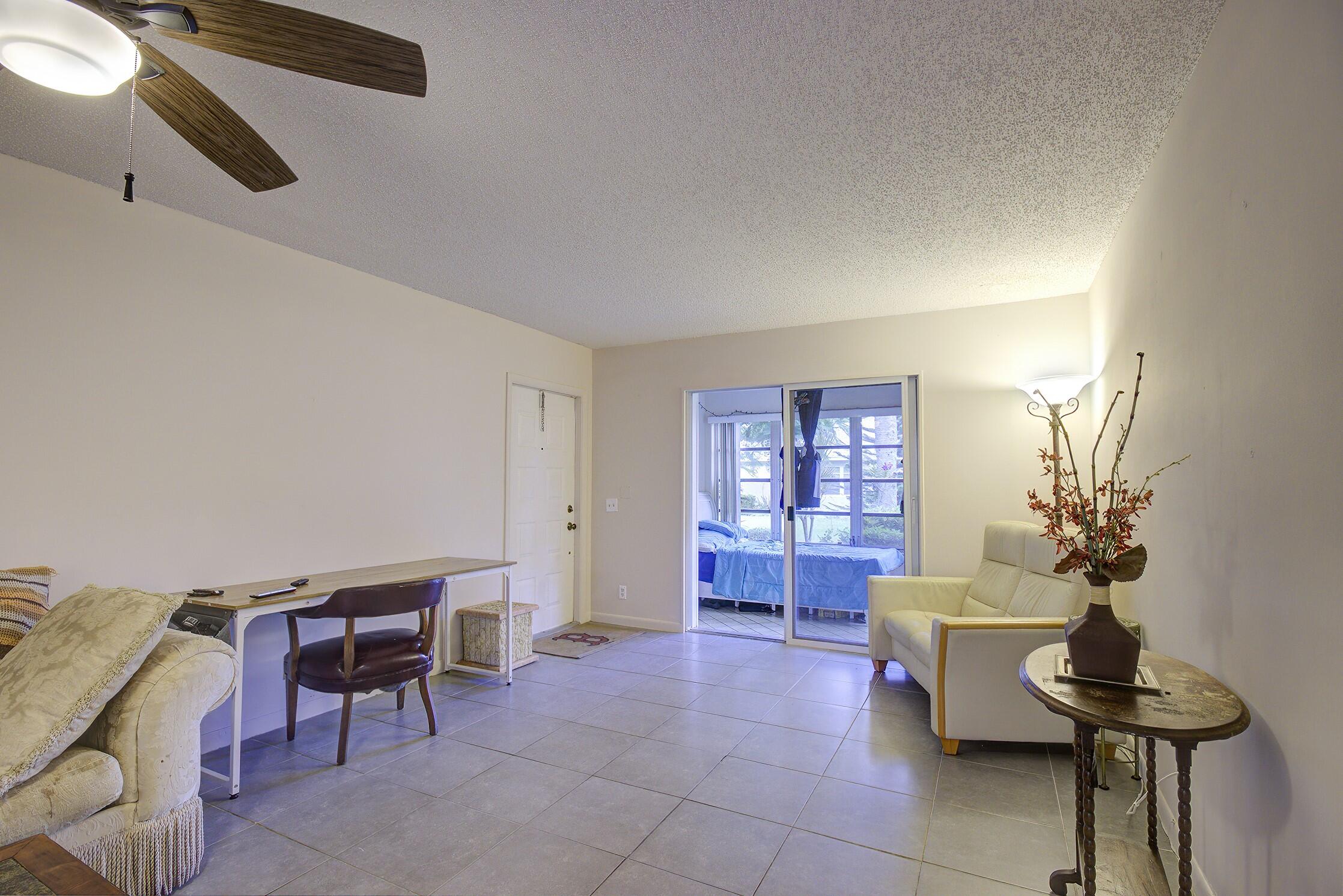 HIGH POINT OF DELRAY WEST CONDO SEC 1&2 - Residential
