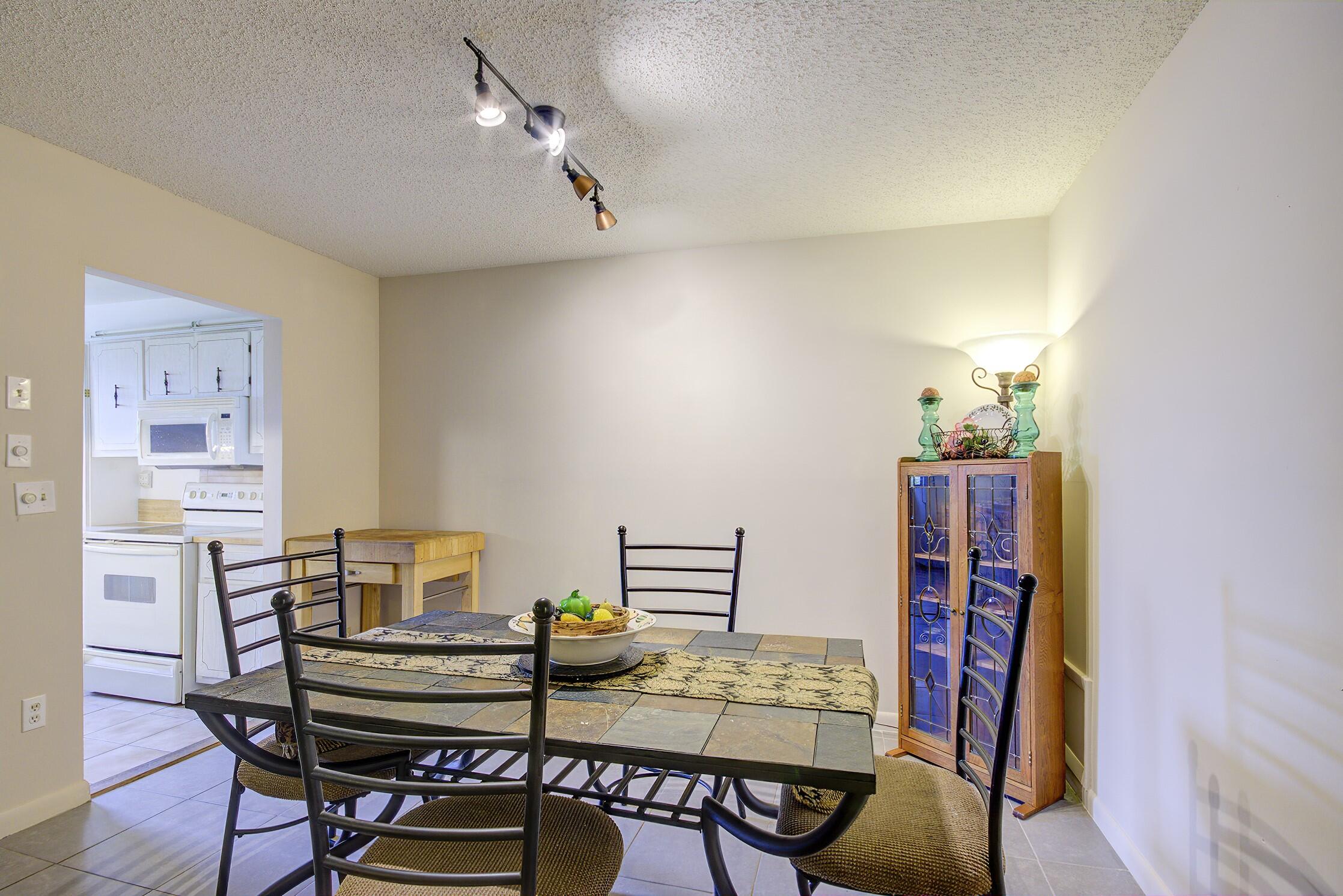 HIGH POINT OF DELRAY WEST CONDO SEC 1&2 - Residential