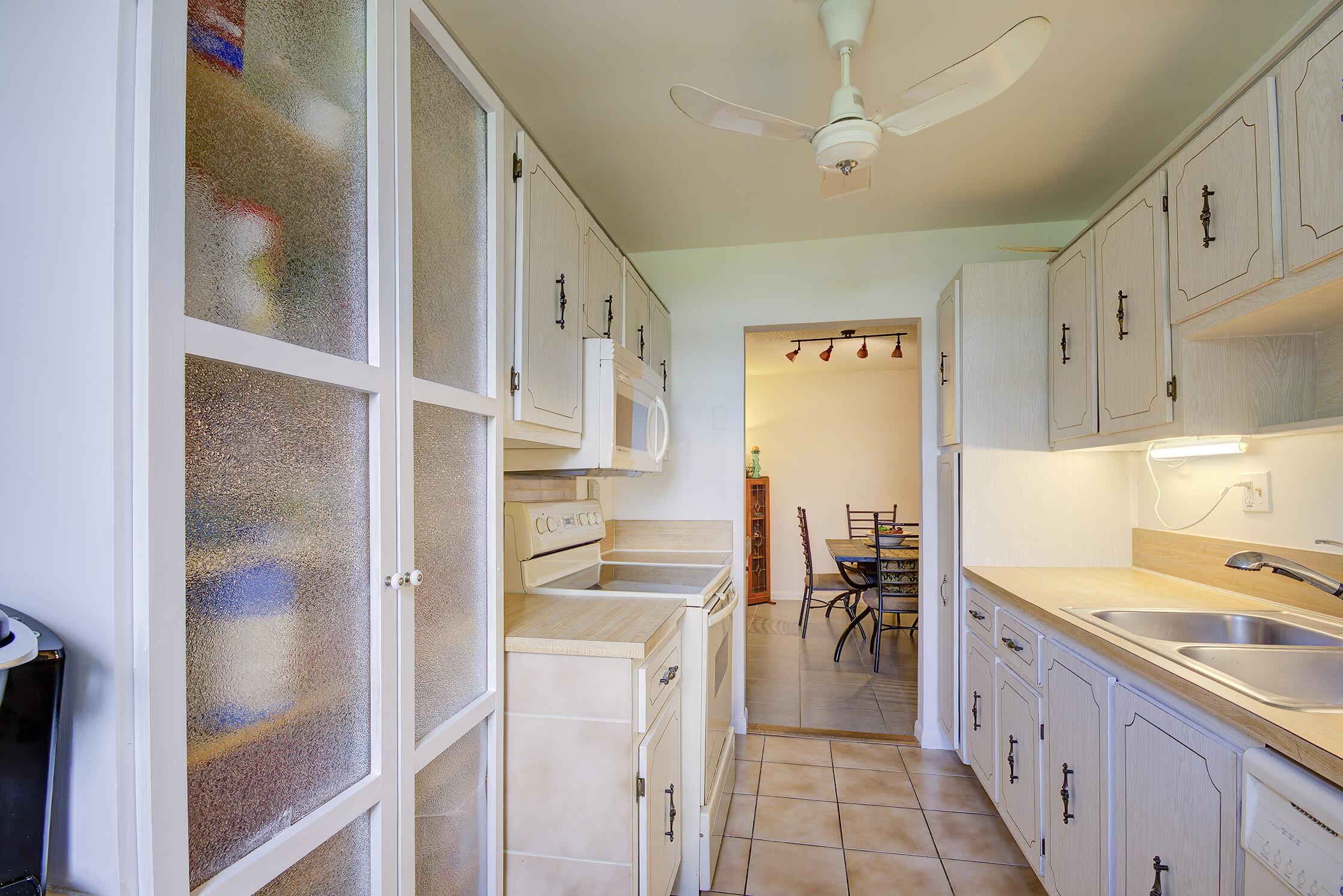 HIGH POINT OF DELRAY WEST CONDO SEC 1&2 - Residential