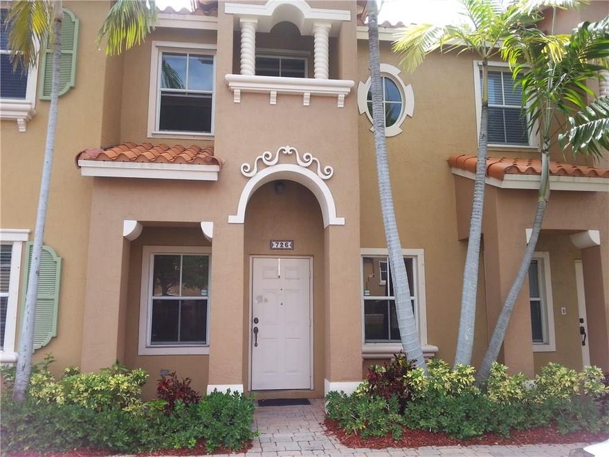 Beautiful 2 Bedroom 2 & 1/2 Bath. Townhome in Pembroke Pines. Gated Community. New Appliances. Great Schools.