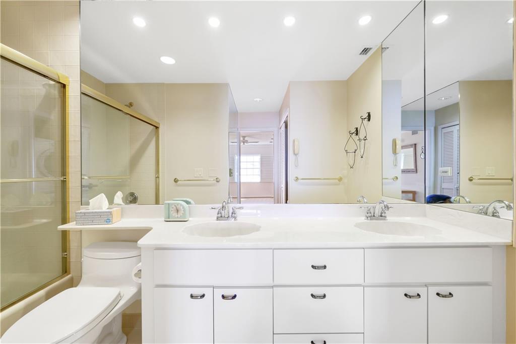 Bay Colony Club - Residential