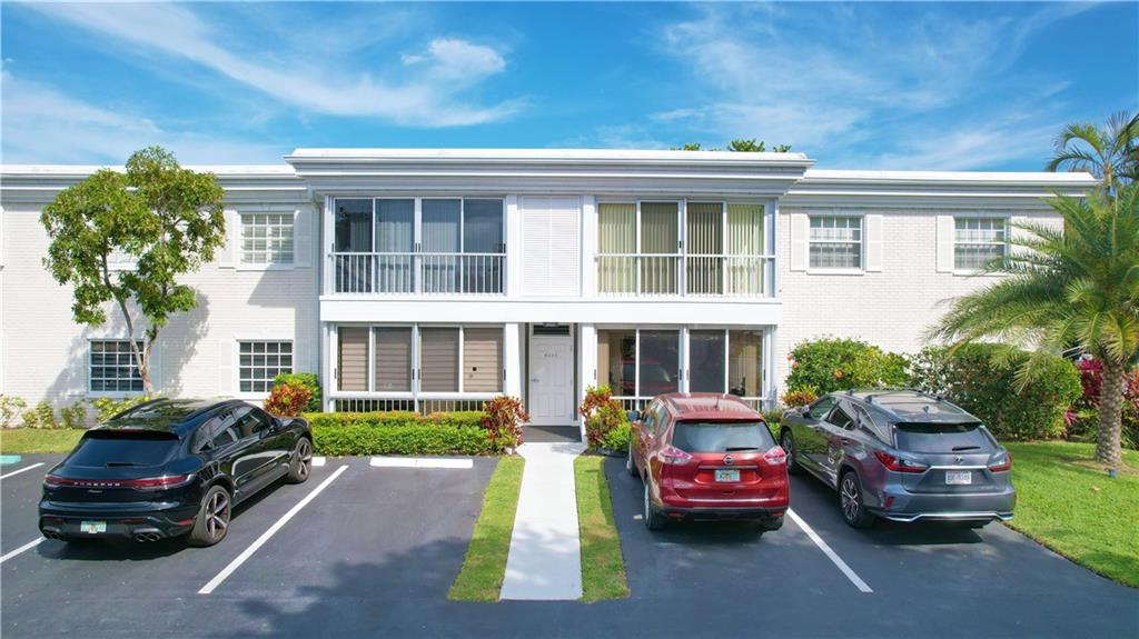 Bay Colony Club - Residential
