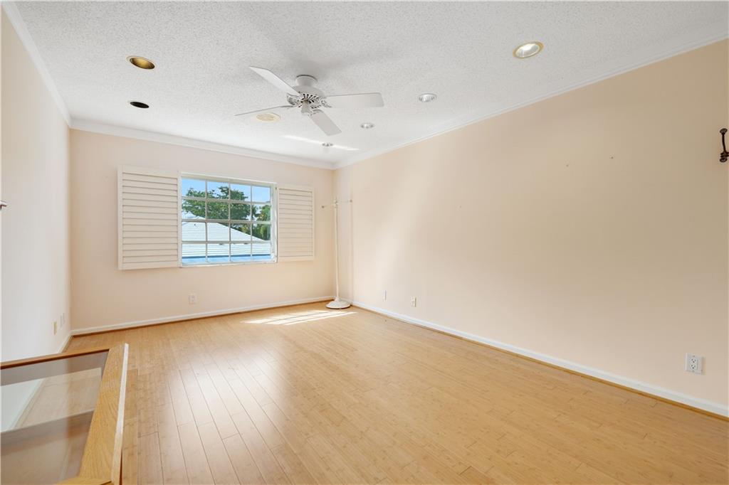 Bay Colony Club - Residential