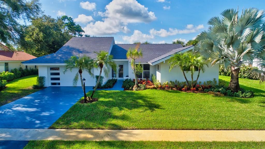 Photo of 3763 Red Maple Circle, Delray Beach, FL 33445 (MLS # R10683653)