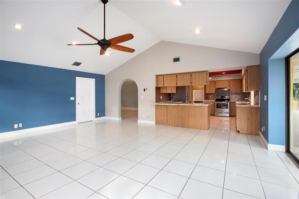 POINCIANA GARDENS SEC 4 - Residential