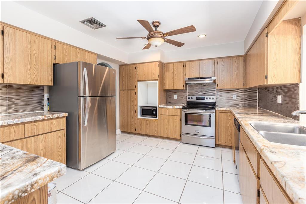 POINCIANA GARDENS SEC 4 - Residential