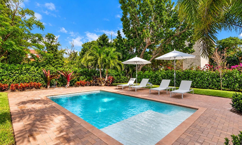 Photo of 225 Monroe Drive, West Palm Beach, FL 33405 (MLS # B26082958)