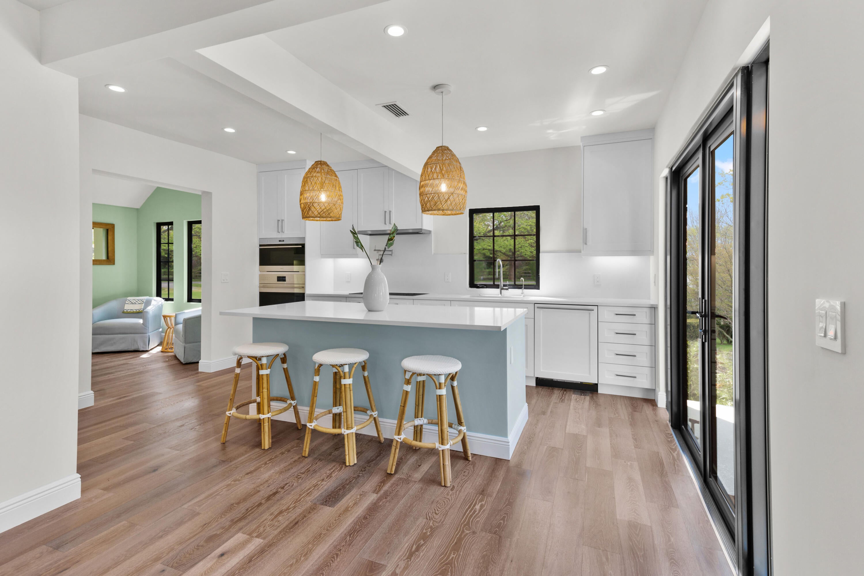 225 Monroe Drive, West Palm Beach, FL, 33405/$3,990,000 3 225 Monroe Drive