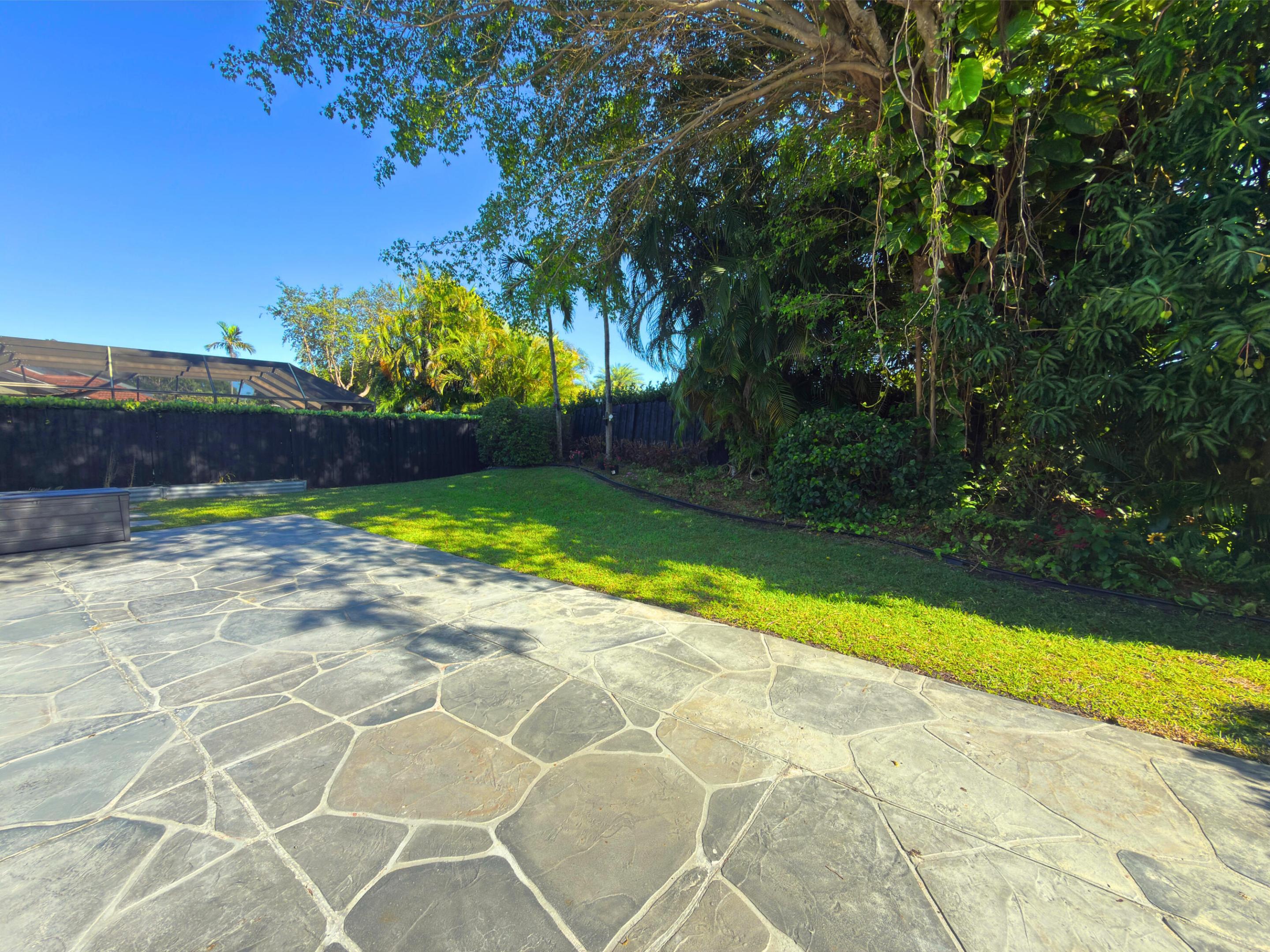 AMBERWOODS OF BOCA 2ND ADD - Residential