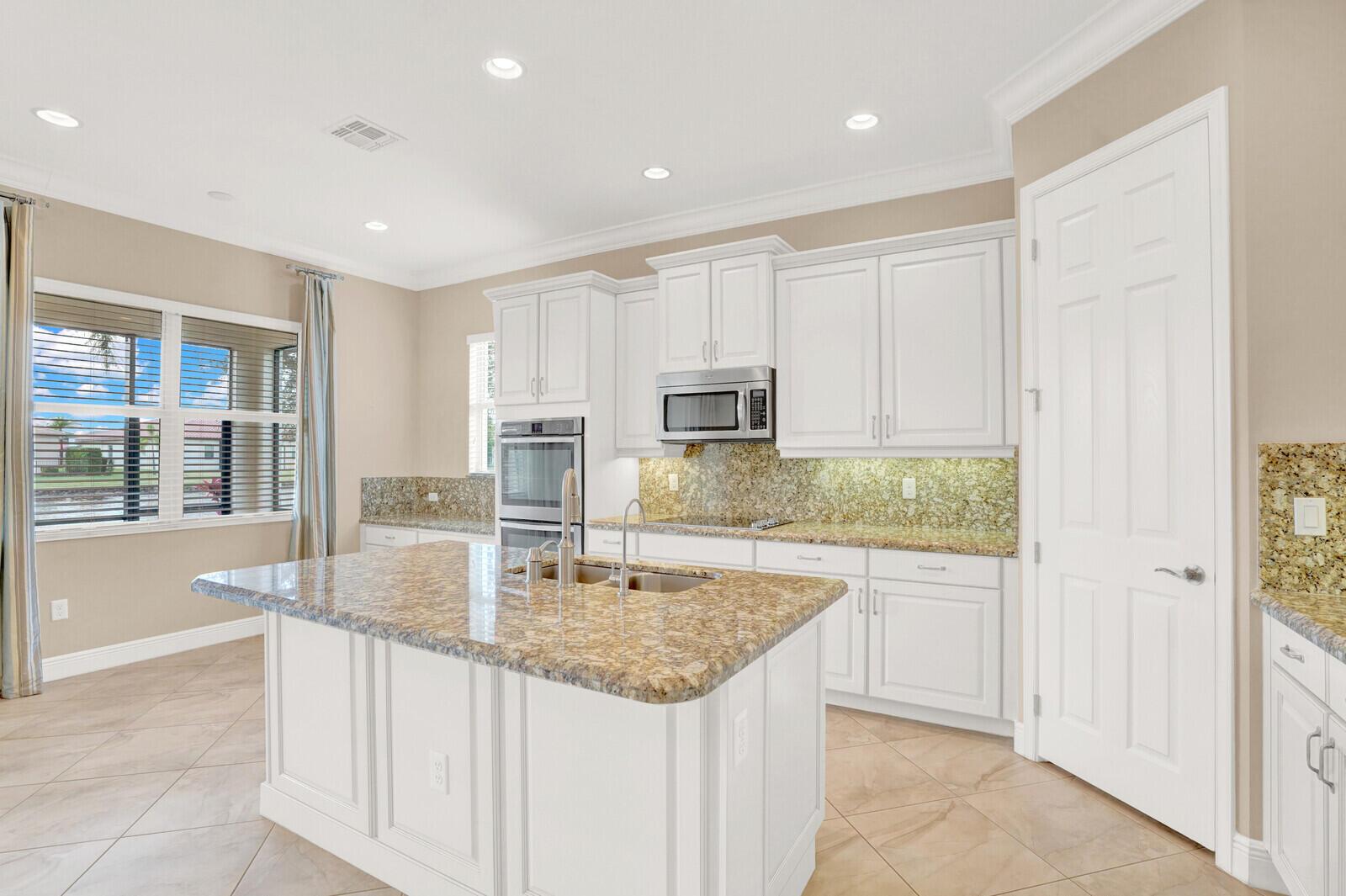 PORTOSOL 1 - Residential