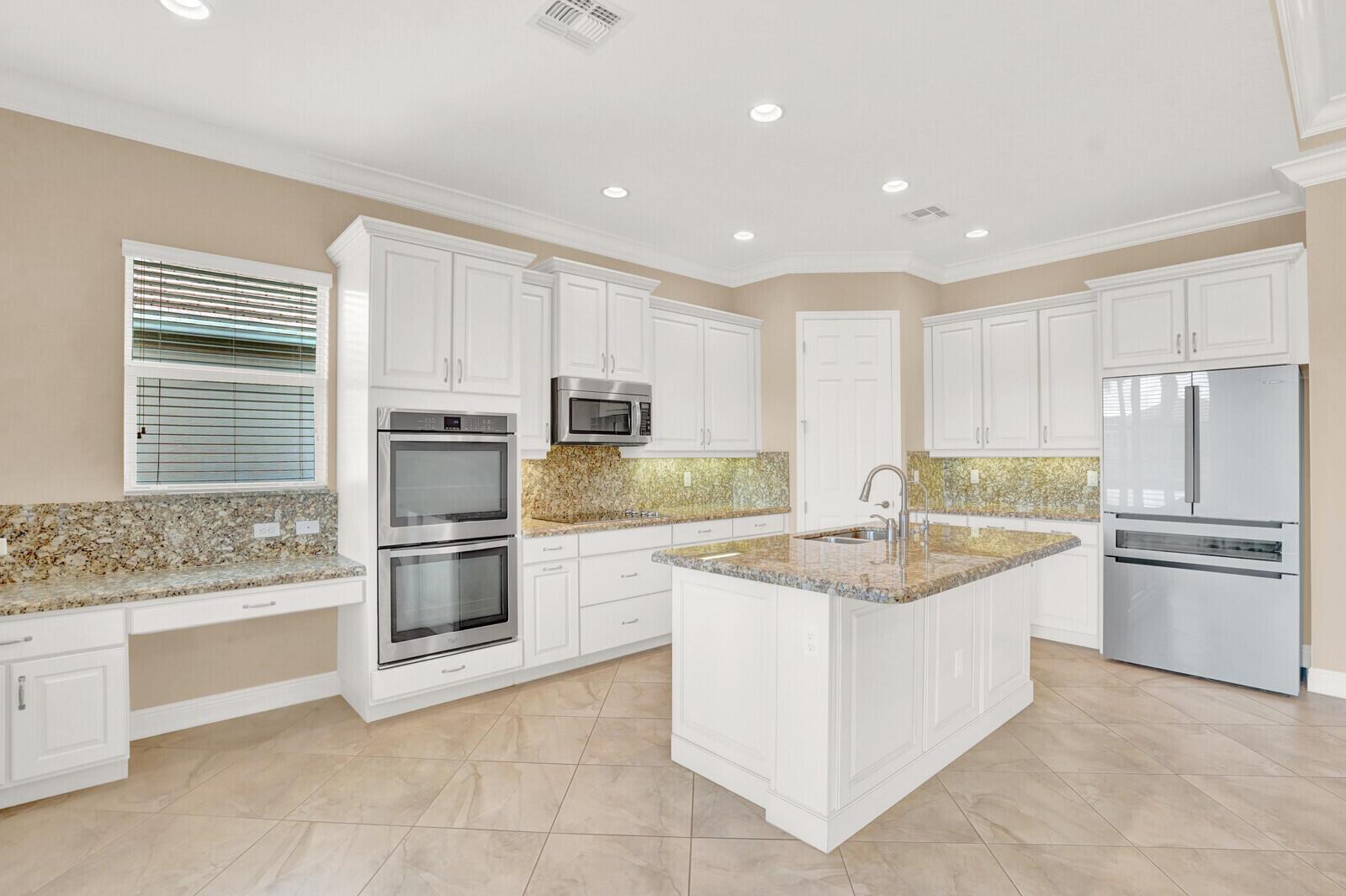 PORTOSOL 1 - Residential