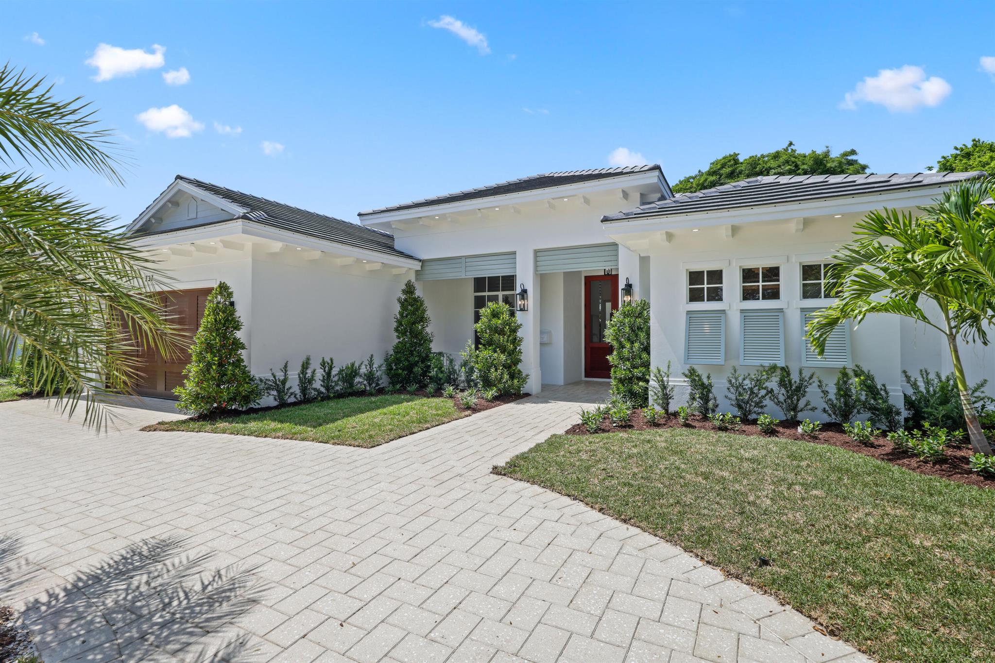 737 Nighthawk Way