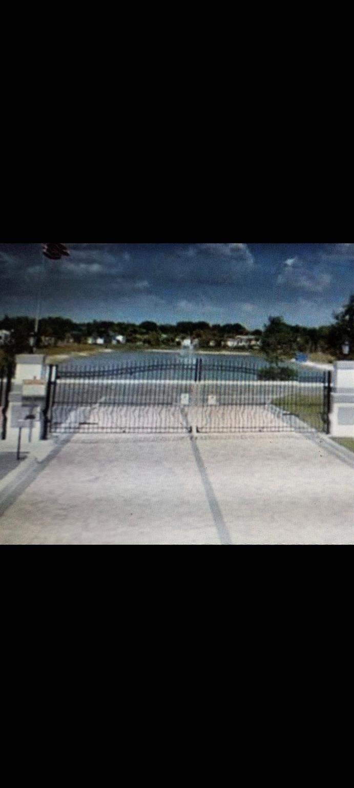 Silver Palms Rv Resort - Land