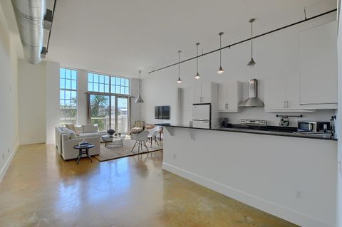 180 NE 4th Avenue 406 Delray Beach FL 33483