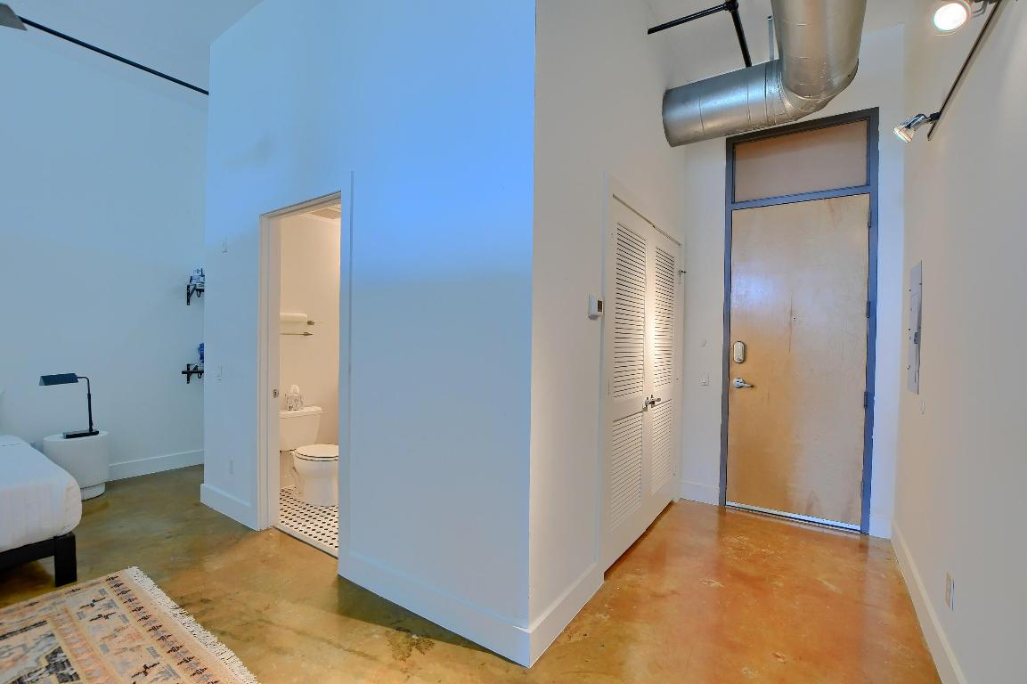 180 NE 4th Avenue 406