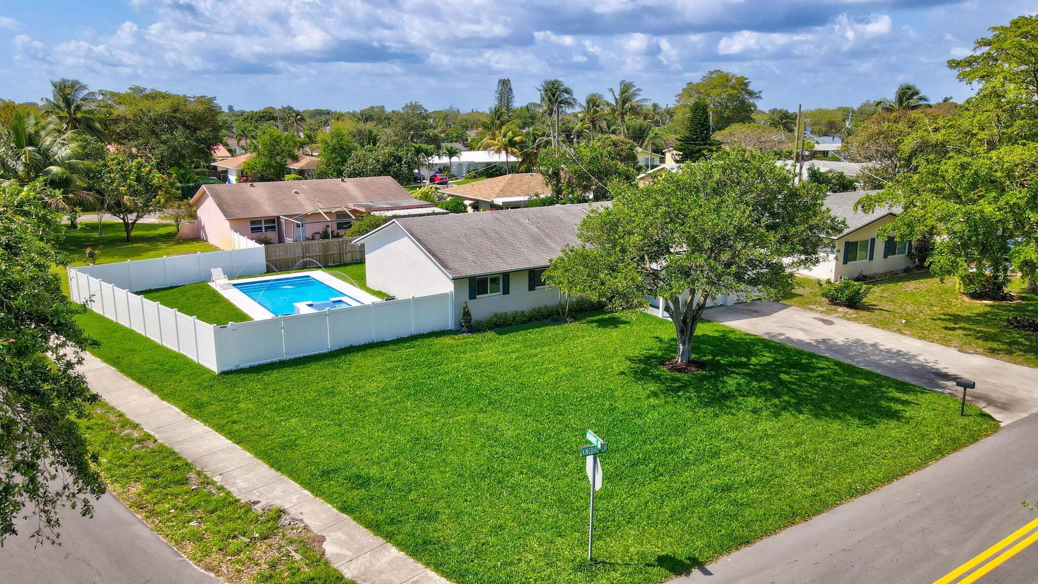 510 Kingbird Circle