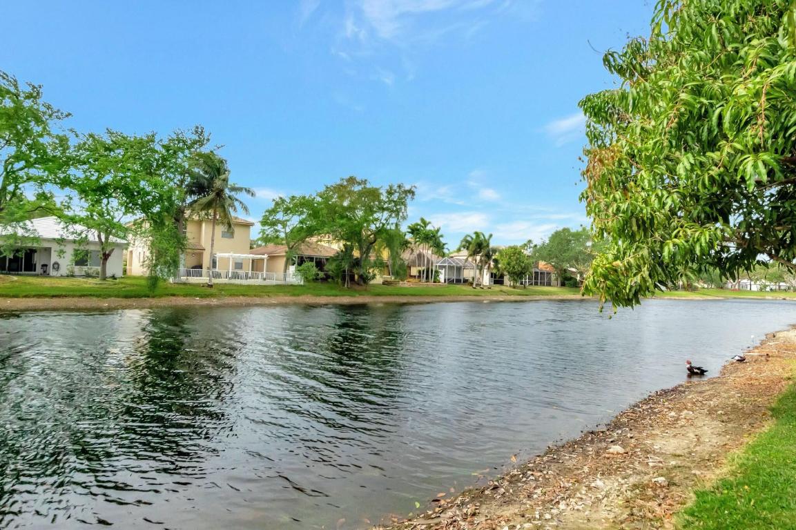 Regency Lakes - Residential