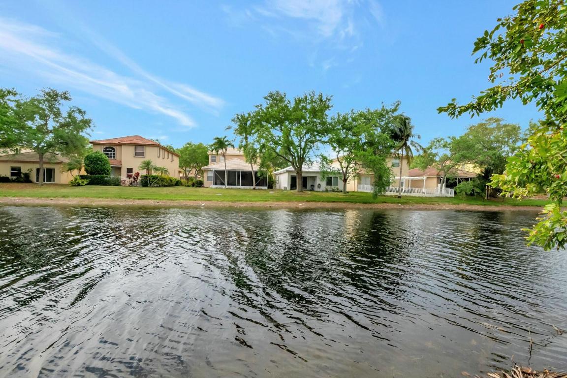 Regency Lakes - Residential