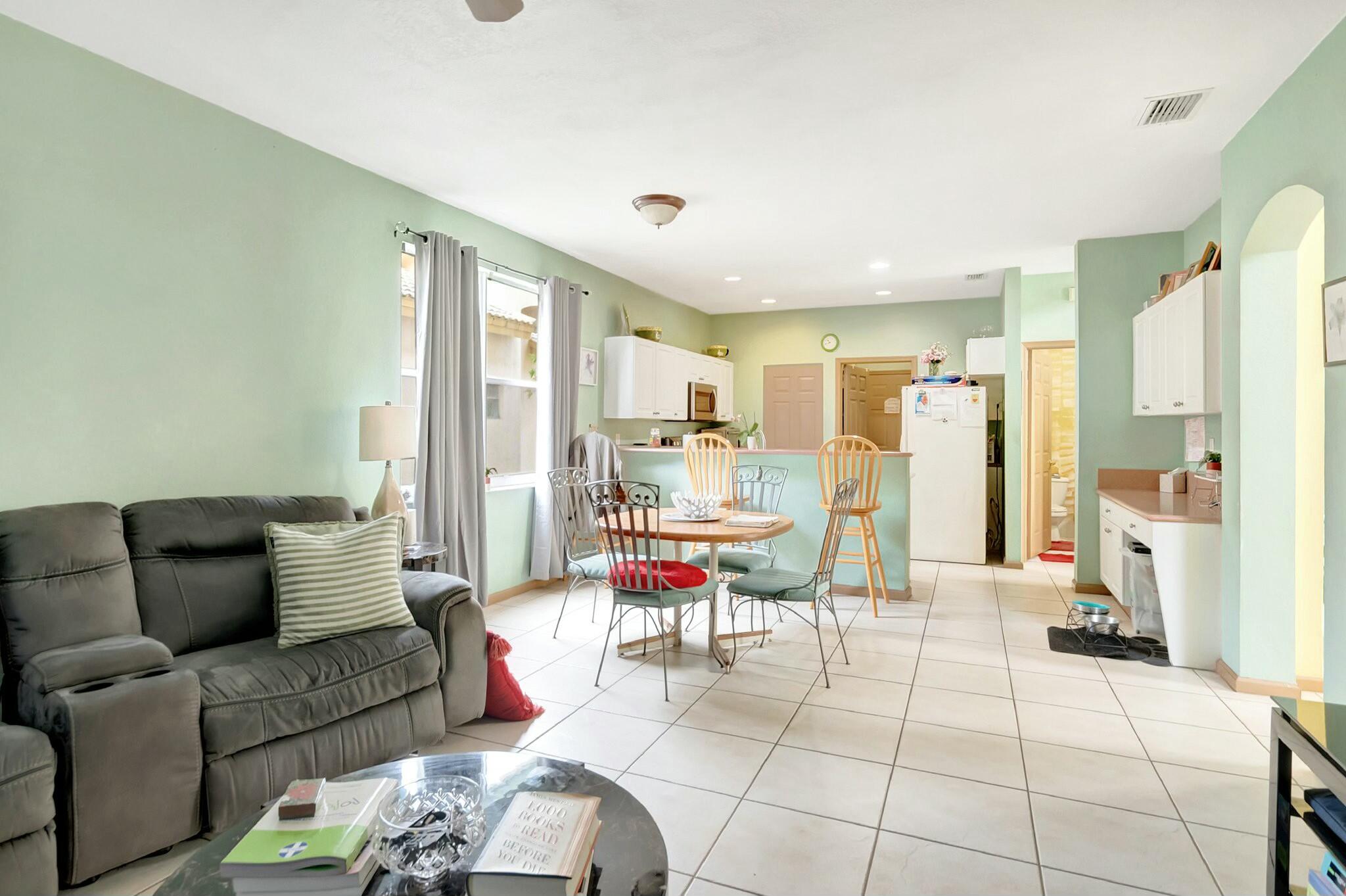 Regency Lakes - Residential