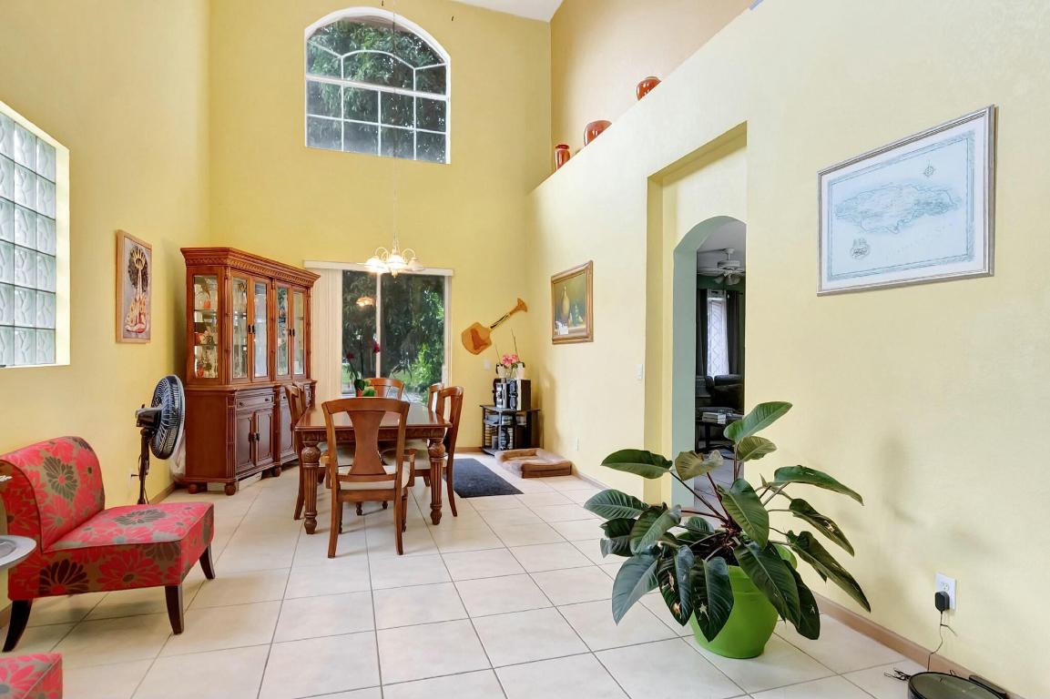 Regency Lakes - Residential