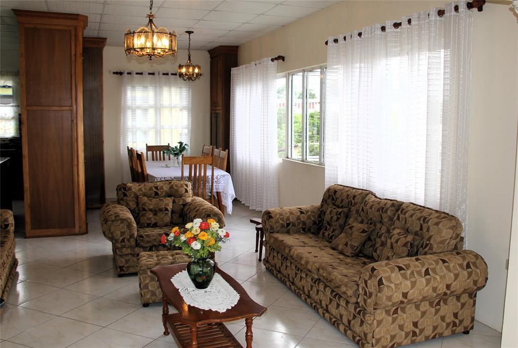 DUNCAN VILLAGE - Residential