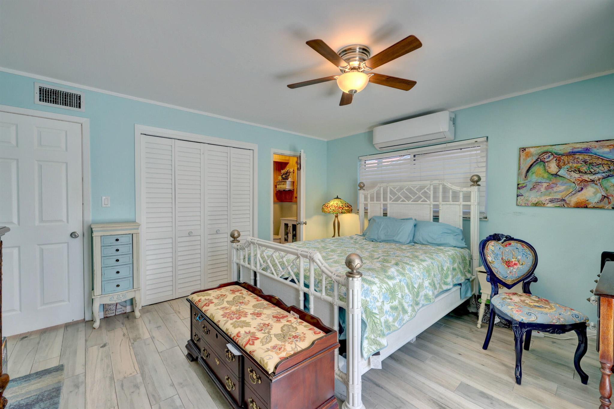 SURFSIDE UNIT 1 SUBDIVISI - Residential