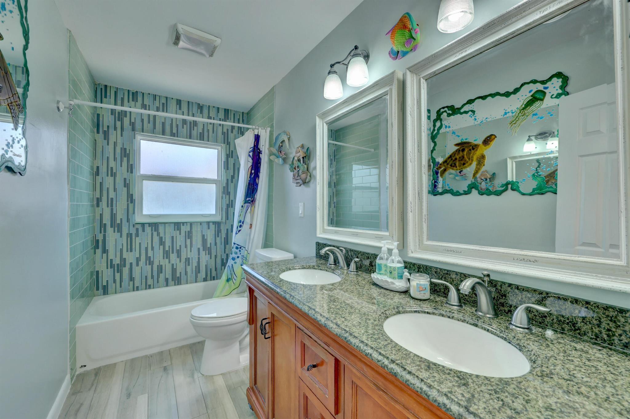 SURFSIDE UNIT 1 SUBDIVISI - Residential