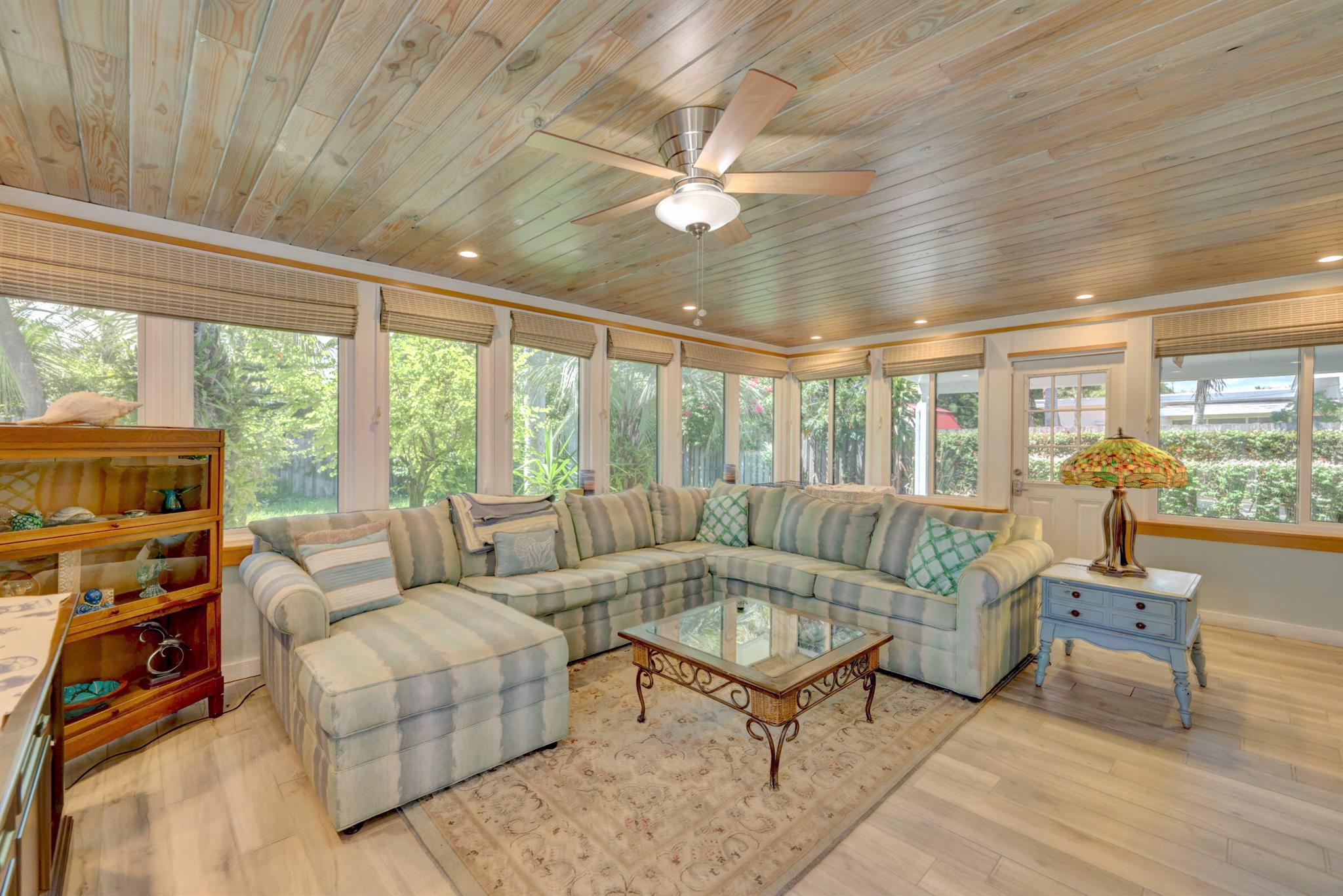 SURFSIDE UNIT 1 SUBDIVISI - Residential