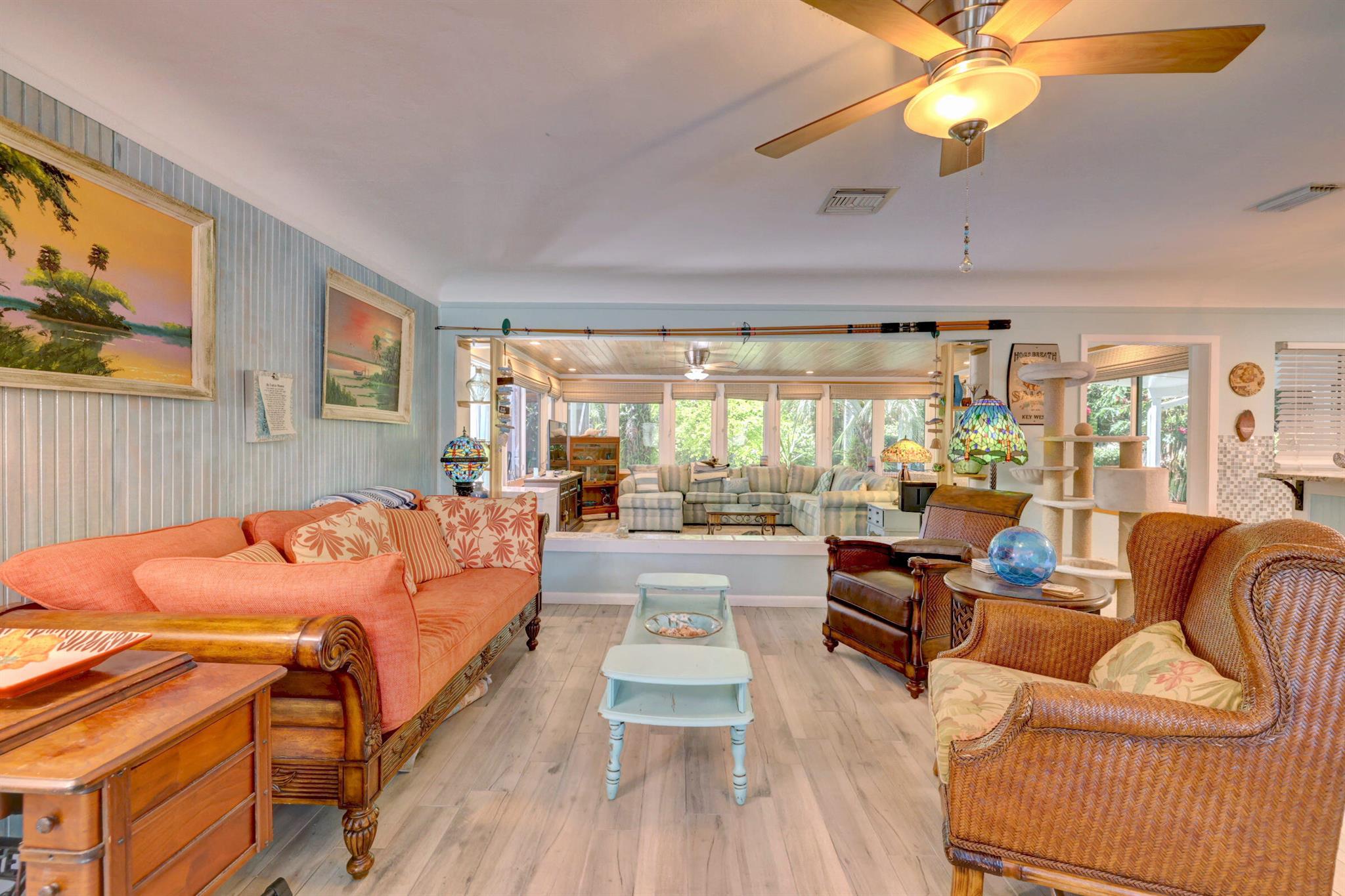 SURFSIDE UNIT 1 SUBDIVISI - Residential