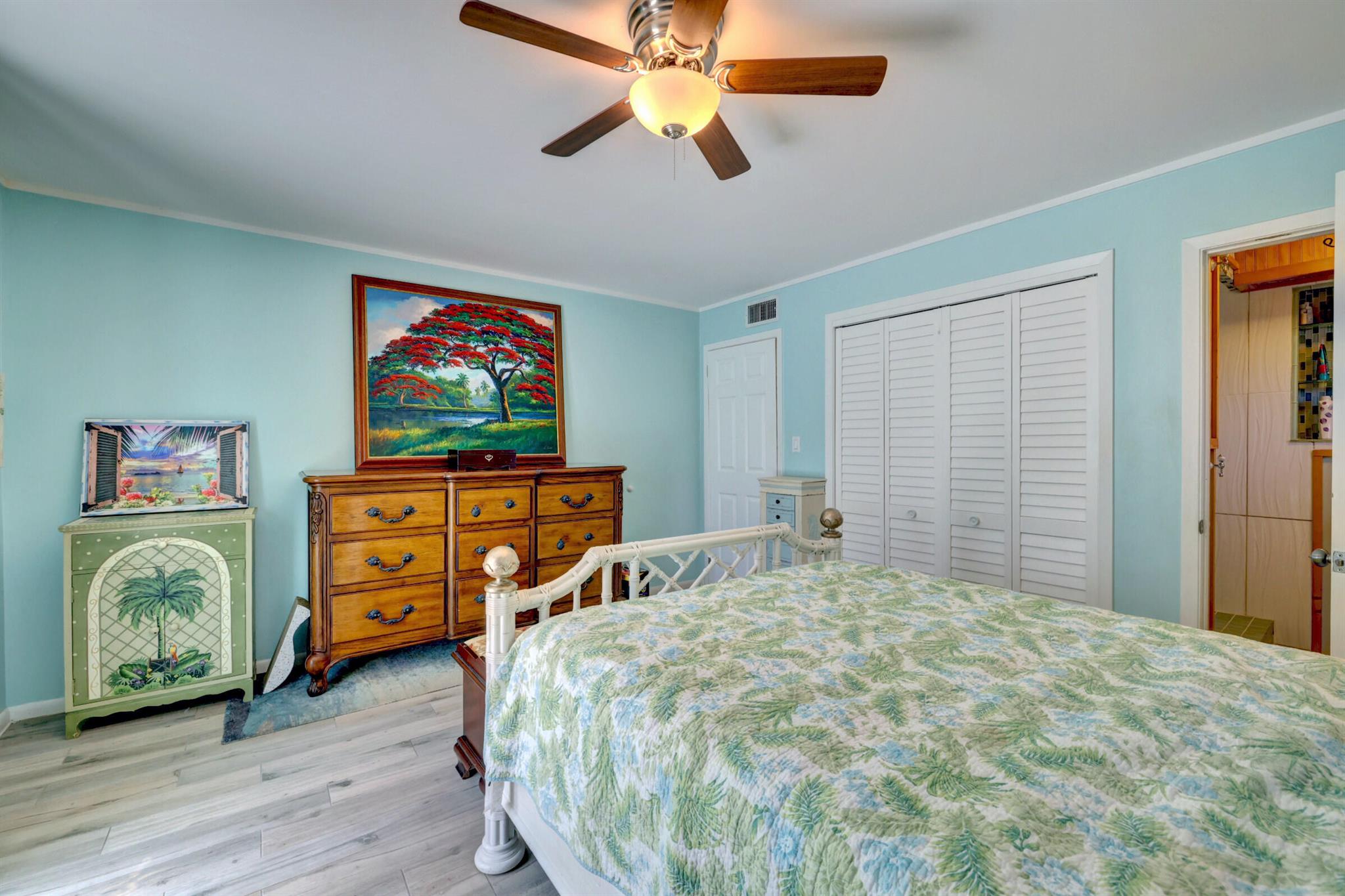 SURFSIDE UNIT 1 SUBDIVISI - Residential