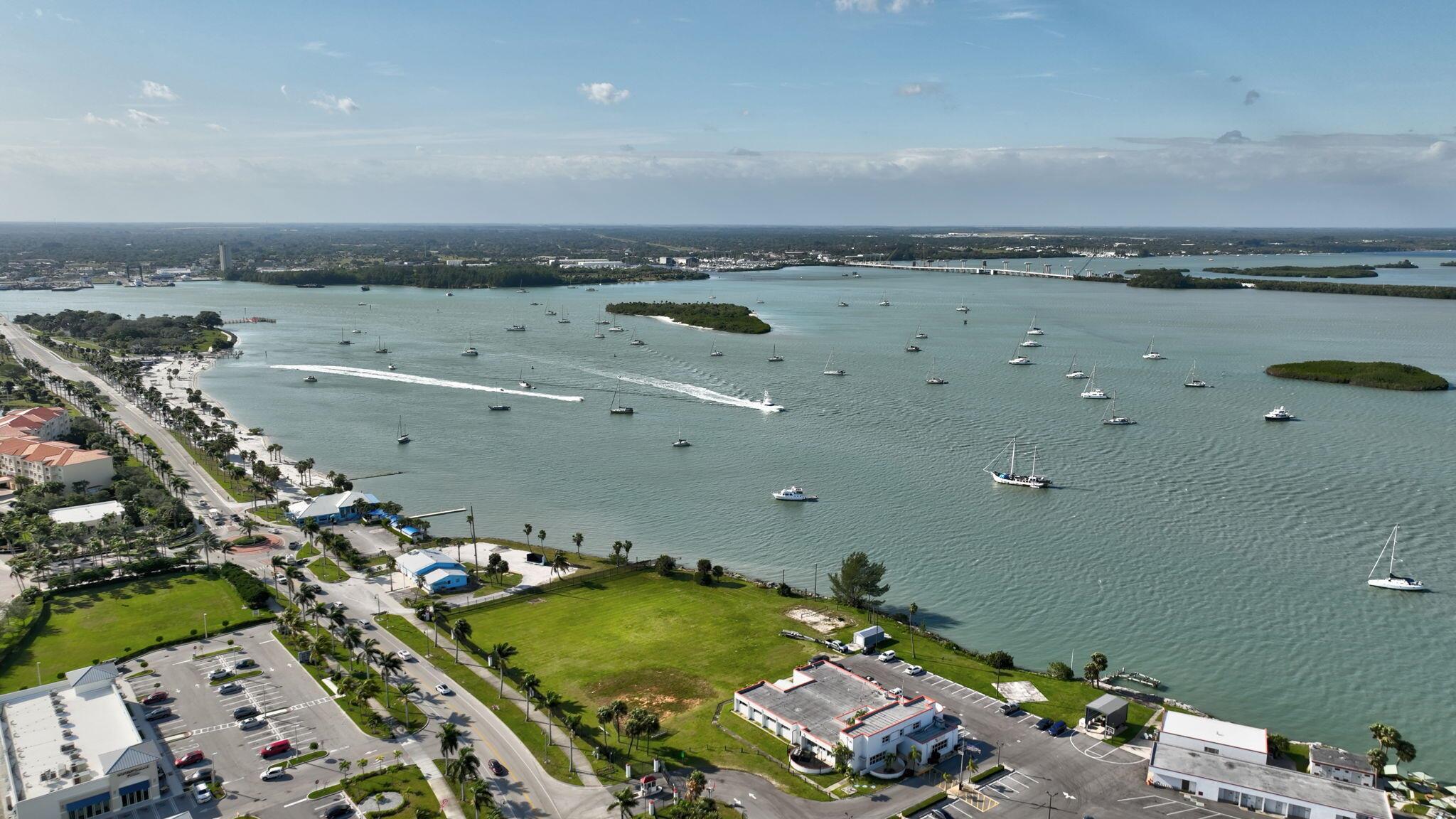 SURFSIDE UNIT 1 SUBDIVISI - Residential