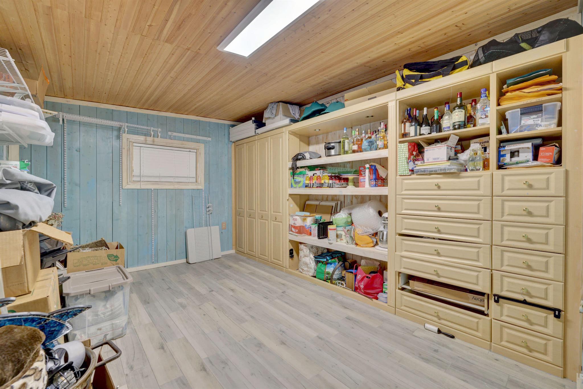 SURFSIDE UNIT 1 SUBDIVISI - Residential