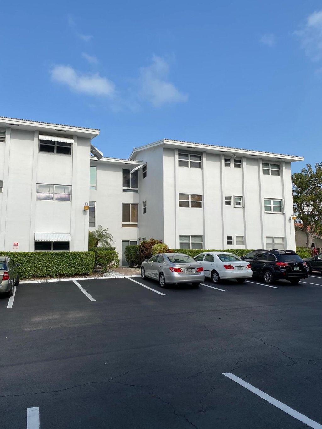 Photo of 224 Hibiscus Avenue #260, Lauderdale By The Sea, FL 33308 (MLS # B26025178)
